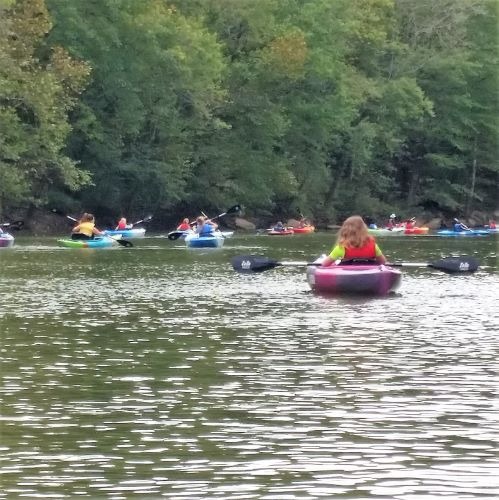 School Group paddling on the Duck River