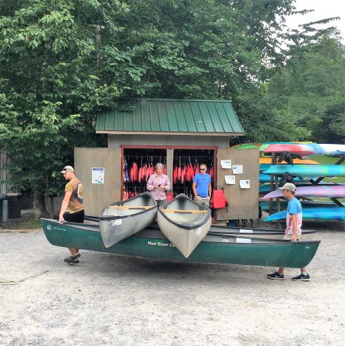 Carrying Canoes to the trailer